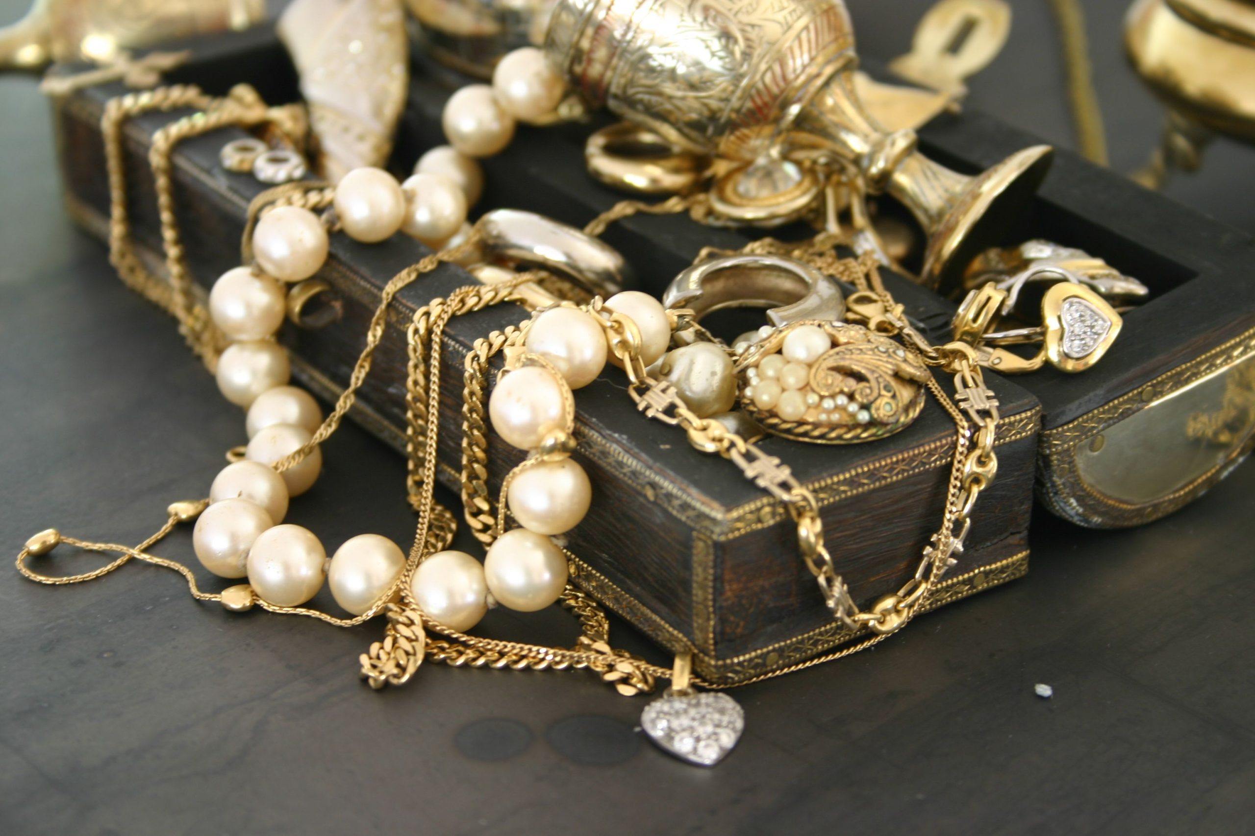 jewelry and gold carding